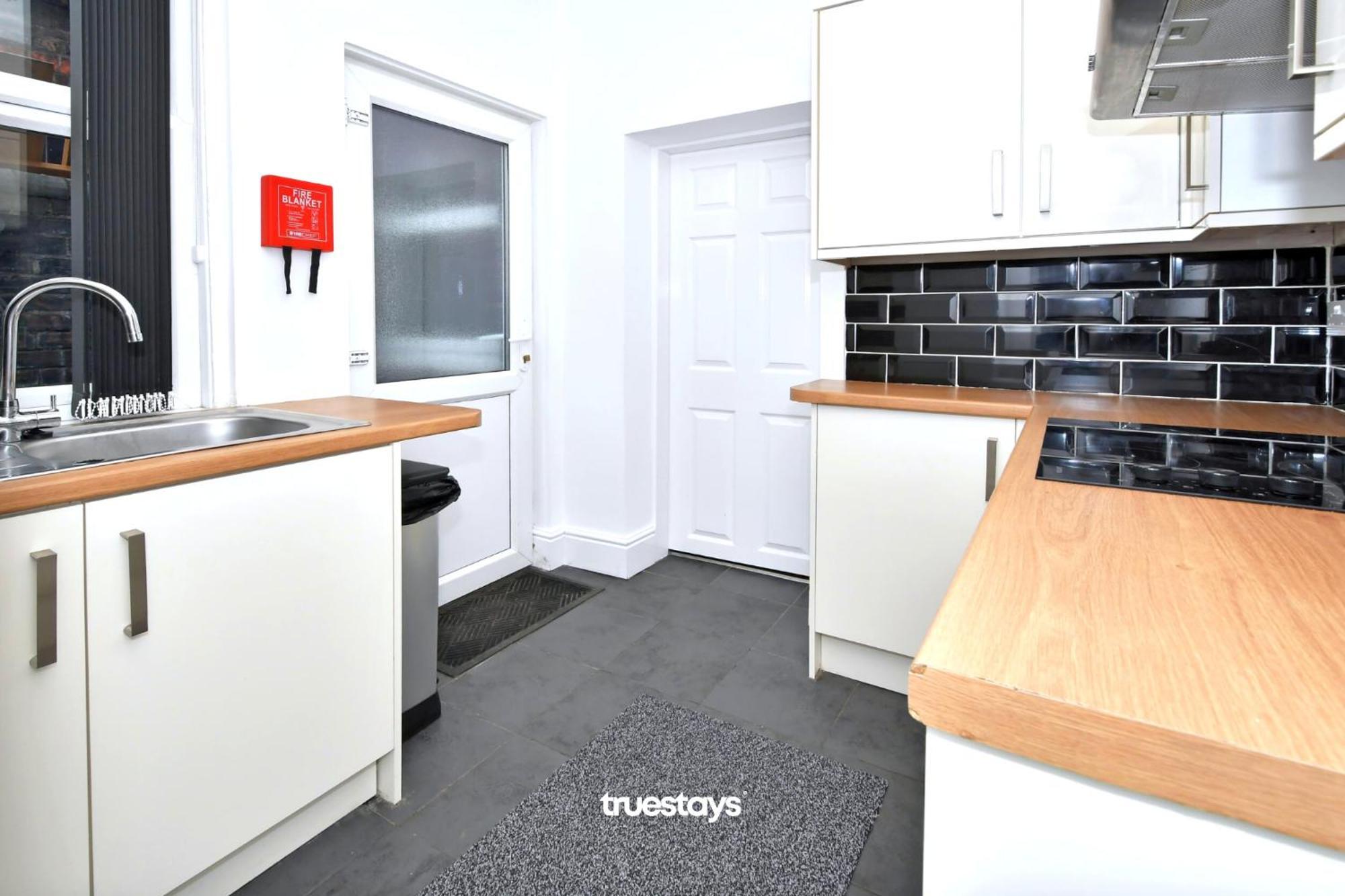 Gilman House By Truestays - 4 Bedroom House In Stoke-On-Trent Etruria Luaran gambar