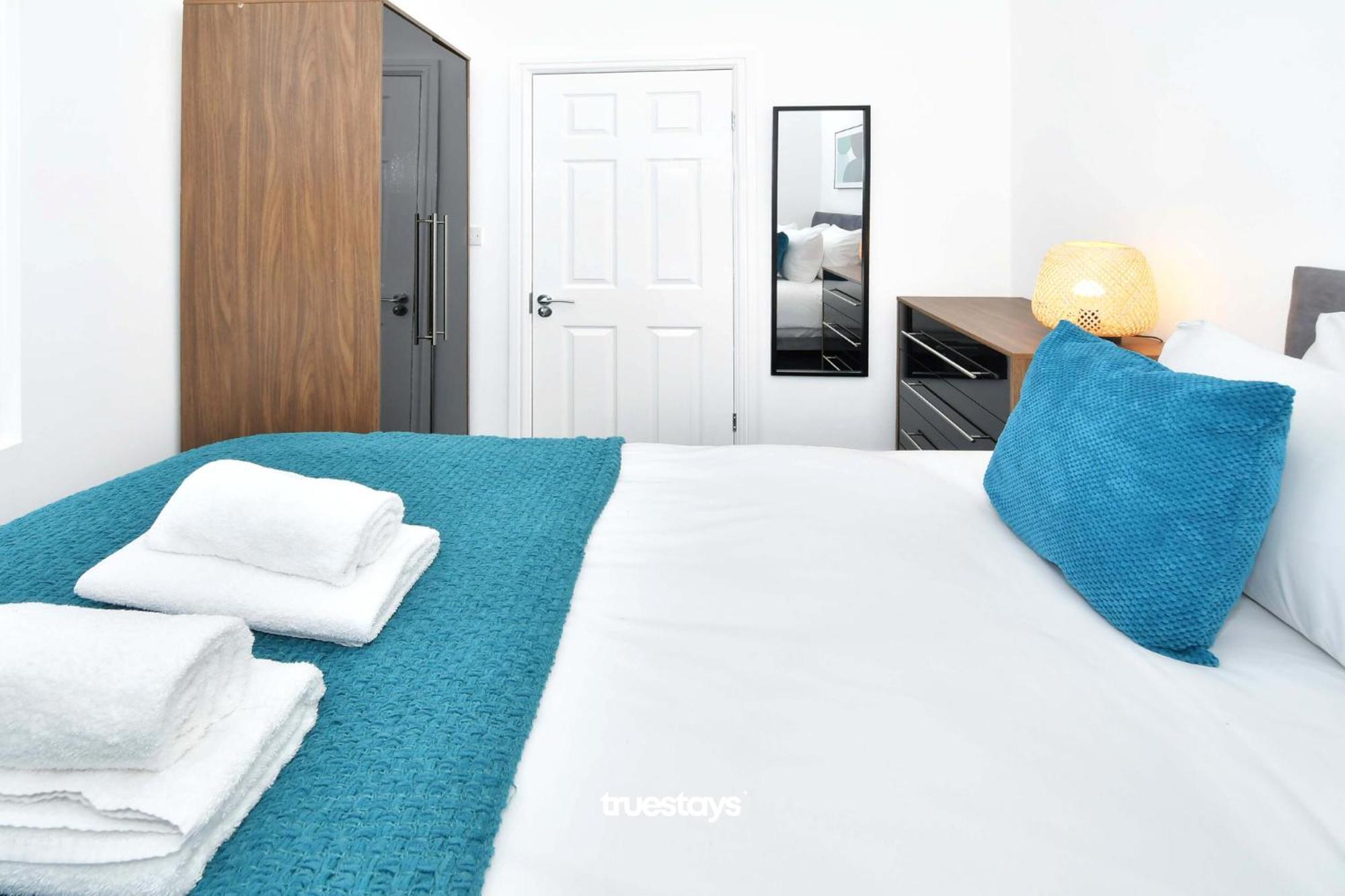 Gilman House By Truestays - 4 Bedroom House In Stoke-On-Trent Etruria Luaran gambar